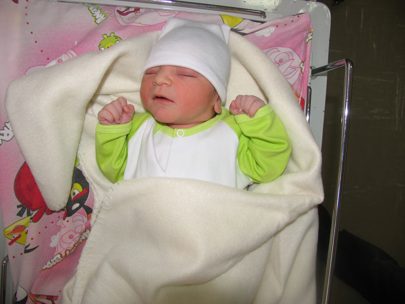 تولد اولین نوزاد شاهرودی به روش تلقیح مصنوعی در بیمارستان دانشگاه آزاد اسلامی